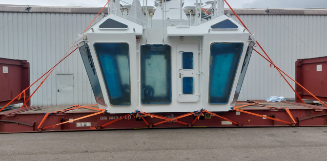 UPCARGO Transport Tug Boat Bridge Cabin Safely & Efficiently