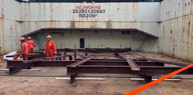 SCACLI Transport Fiberglass Submarine Parts to Canada