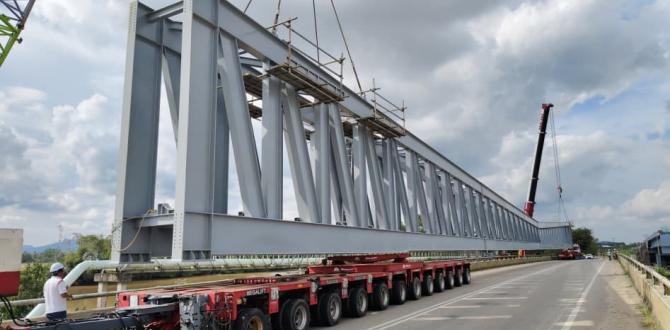 Megalift with Extraordinary Transport of 110m-Long Beam