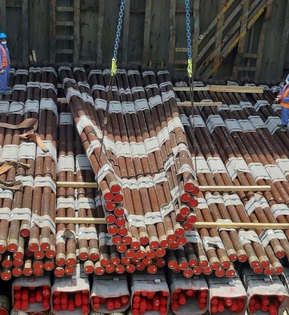 Polaris UAE Receive Breakbulk Shipment of Steel Tubing