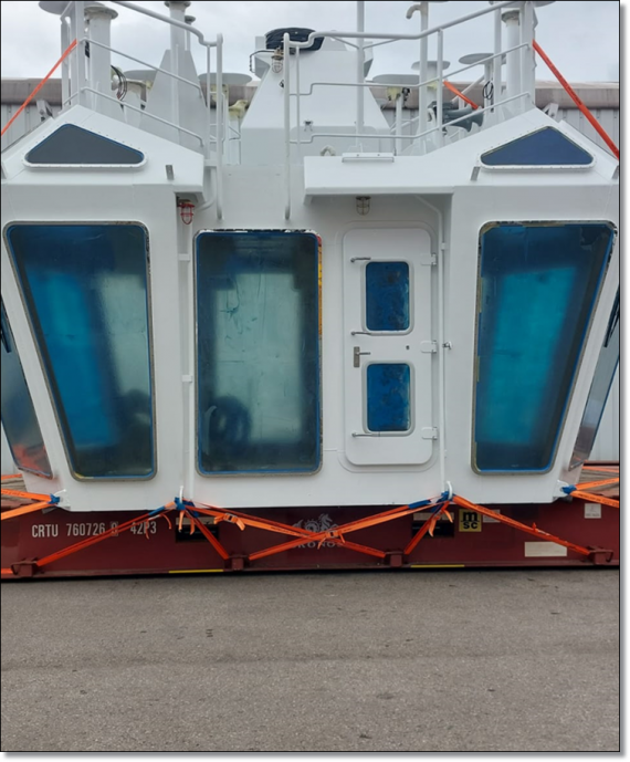 UPCARGO Transport Tug Boat Bridge Cabin Safely & Efficiently