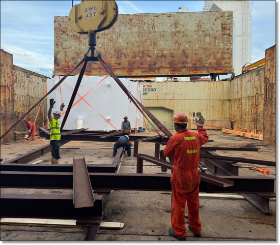 SCACLI Transport Fiberglass Submarine Parts to Canada